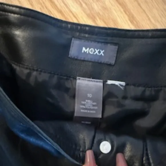 Y2K Soft Black Leather MEXX Sz 10, Lined, Moto Detail - Picture 6 of 8